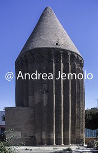 Tower of the grave from Ala ad-Din General view | Andrea Jemolo