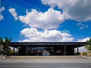 Neue Nationalgalerie Exterior | Andrea Jemolo