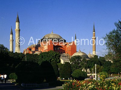 Ayasofya - Hagia Sofia Exterior | Andrea Jemolo