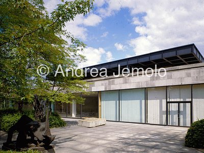 Neue Nationalgalerie Exterior | Andrea Jemolo