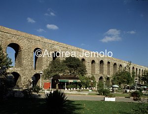 Bozdogan Kemeri - Aqueduct of Valens  | Andrea Jemolo