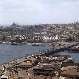 Panorama with the bridge of  Galata  | Andrea Jemolo