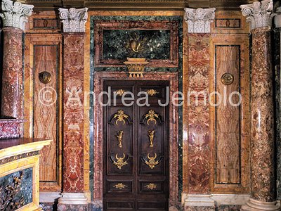 San Girolamo della Carità Antamoro chapel - right Wall | Andrea Jemolo