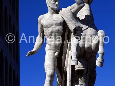 EUR - Palazzo della Civiltà del Lavoro - Palazzo della Civiltà Italiana Gruppi dei dioscuri | Andrea Jemolo