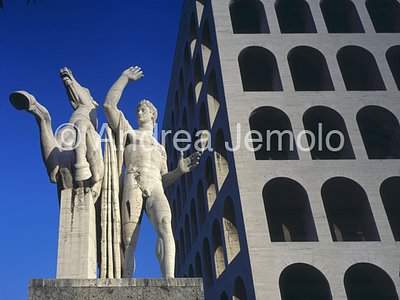 EUR - Palazzo della Civiltà del Lavoro - Palazzo della Civiltà Italiana Gruppi dei dioscuri | Andrea Jemolo