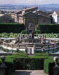 Villa Lante Fontana dei Mori dal primo terrazzo | Andrea Jemolo