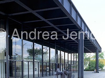 Neue Nationalgalerie Exterior - Detail | Andrea Jemolo