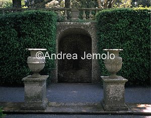 Villa Lante La grotta di Venere | Andrea Jemolo