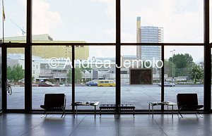 Neue Nationalgalerie Interior | Andrea Jemolo