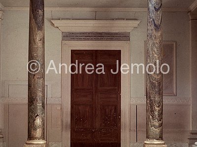 Chiesa di Santa Scolastica Colonne dalla villa di Nerone | Andrea Jemolo