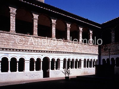 Chiesa di Santa Scolastica Chiostro | Andrea Jemolo