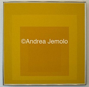 Neue Nationalgalerie Hommage to the square - within a thin interval | Andrea Jemolo