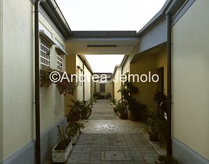 Unità d'abitazione orizzontale INA casa - Tuscolano III Alloggio a un piano | Andrea Jemolo