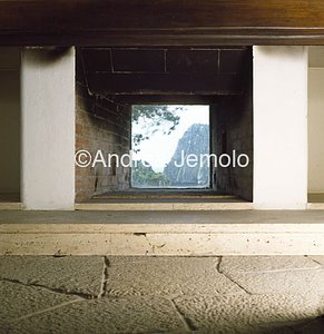 Casa Malaparte Fireplace in the living room | Andrea Jemolo