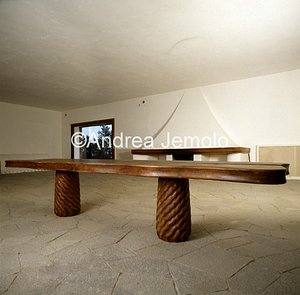 Casa Malaparte Table in the living room | Andrea Jemolo