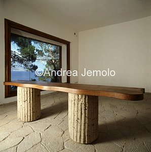 Casa Malaparte Table in the living room | Andrea Jemolo