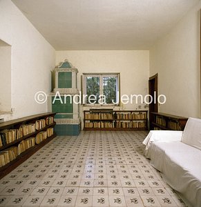 Casa Malaparte Studio – Side toward heater | Andrea Jemolo
