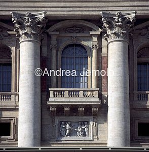 St. Peter in the Vatican Central window of the Loggia of the Benediction | Andrea Jemolo
