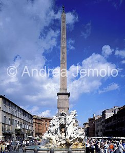 Fountain of the Four Rivers General view | Andrea Jemolo