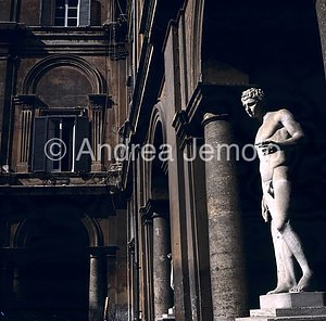 Ludovisi / Chigi / Odescalchi palace Courtyard | Andrea Jemolo