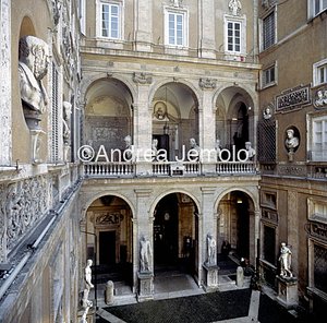 Palazzo Mattei di Giove Cortile | Andrea Jemolo