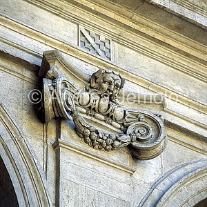Palazzo Mattei di Giove Capitelli | Andrea Jemolo