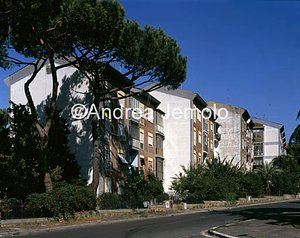 Quartiere INA casa Torre Spaccata Case in linea su via Pellini | Andrea Jemolo