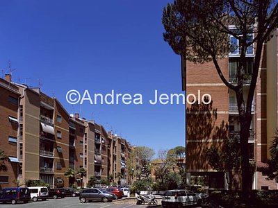 Quarter INA casa Torre Spaccata Interior courtyard | Andrea Jemolo