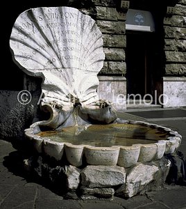 Fountain of the Bees  | Andrea Jemolo