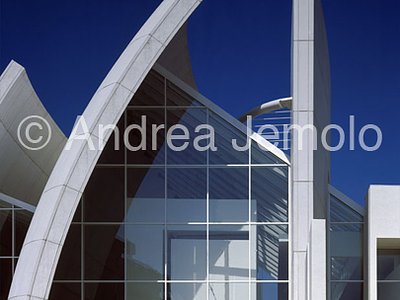 Church Dives in Misericordia / Dio Padre Misericordioso - Jubilee Church Façade | Andrea Jemolo