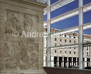 Museo dell' Ara Pacis Ara verso piazza Augusto imperatore | Andrea Jemolo