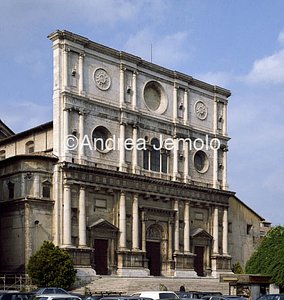 St. Bernardino Façade | Andrea Jemolo
