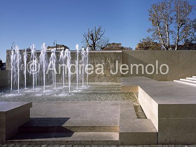 Ara Pacis Museum Fountain | Andrea Jemolo