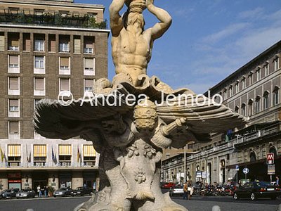 Fontana del Tritone Visione d' insieme | Andrea Jemolo