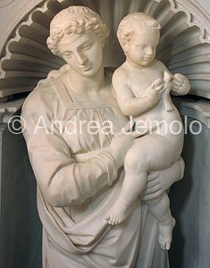 Chiesa di San Pietro in Vincoli Mausoleo di Giulio II - Madonna con Bambino | Andrea Jemolo