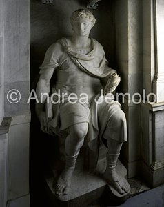 Chiesa di San Pietro in Vincoli Mausoleo di Giulio II - Profeta | Andrea Jemolo