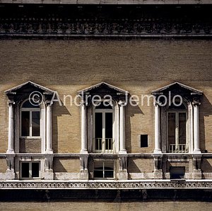 Palazzo Farnese Lato est | Andrea Jemolo