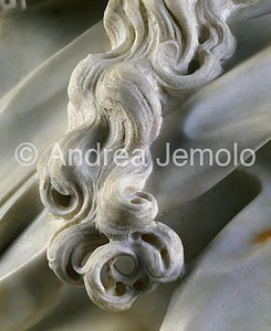 Estense gallery Francis I d' Este, Detail of hair | Andrea Jemolo