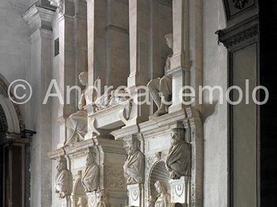 San Pietro in Vincoli Mausoleum of Giulio II - General view from wright | Andrea Jemolo