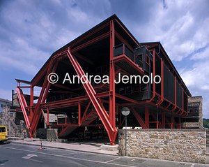 Sede Centrale del Monte dei Paschi di Siena Da est | Andrea Jemolo