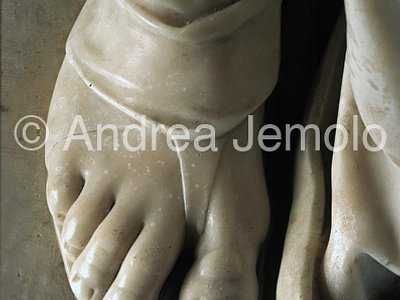 San Pietro in Vincoli Mausoleum of Giulio II - Moses - right foot | Andrea Jemolo