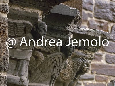 Sint-Pieterskerk Capitals with gargoyles | Andrea Jemolo