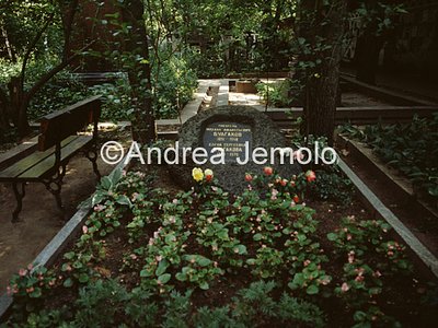Cemetery of Novodevicij Tomb of Bulgakov | Andrea Jemolo