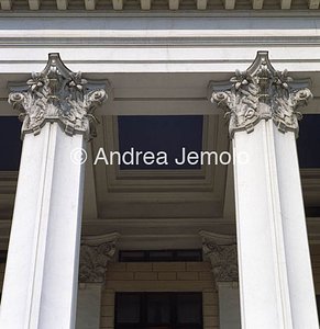 Theater of the Red Army Detail of columns | Andrea Jemolo