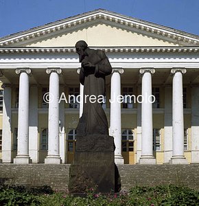Monument to Dovstojevskij  | Andrea Jemolo