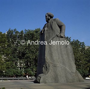 Monument to Marx  | Andrea Jemolo