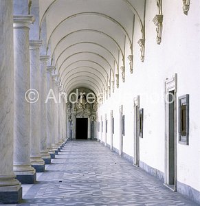 Chartreuse of St. Martin Big cloister - Porch | Andrea Jemolo