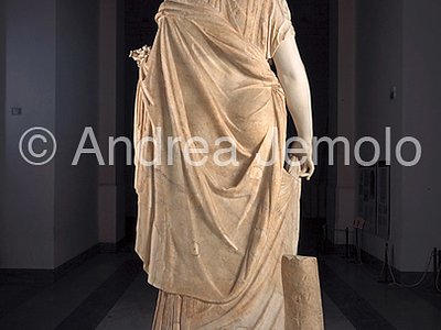 Museo Archeologico Nazionale Collezione Farnese - Flora Farnese - retro | Andrea Jemolo