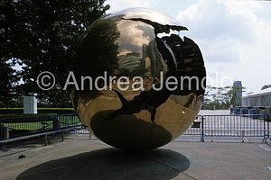 United Nations Headquartiers Sphere | Andrea Jemolo