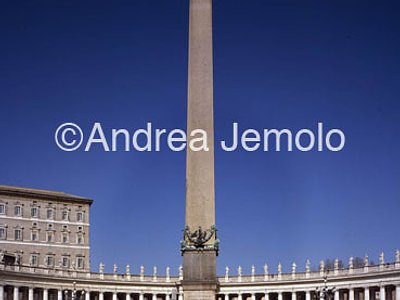 St. Peter' s Square Obelisk from Eliopolis | Andrea Jemolo